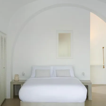 Hommage With Caldera View Hot Tub * Fira (Santorini)